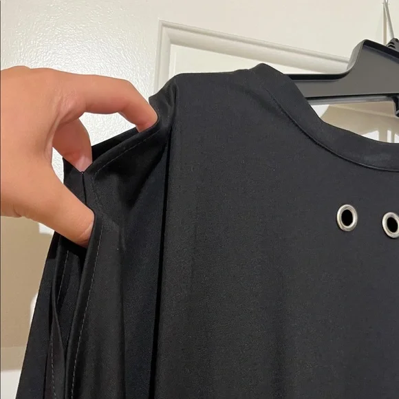 Kate Hewko Cut Out Zip Women's Top with metal Detail - Picture 4 of 8